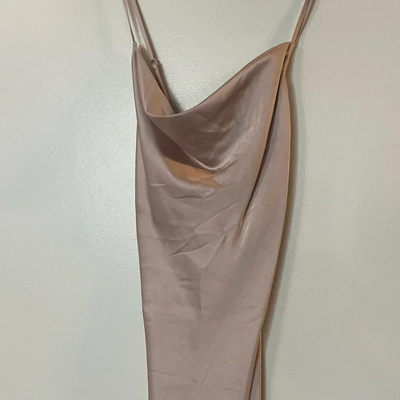 🆕 Express Gold Slip Dress - Picture 2 of 5